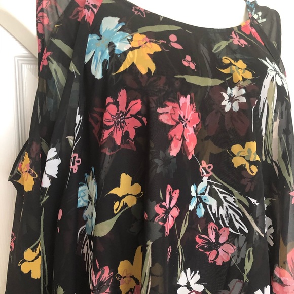 LANE BRYANT Sz26-28 LAYERD FLORAL BLOUSE - Picture 9 of 15